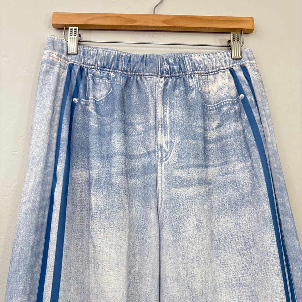 Mila Rosabella Printed Denim Pants Women Size Medium Blue Light Wash New - Picture 3 of 10